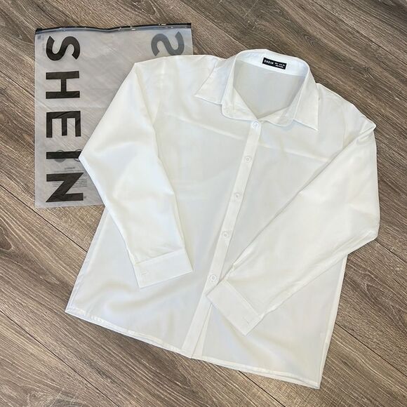 Womens Basic White Button Down Dress Shirt. - Size Small - Picture 4 of 8